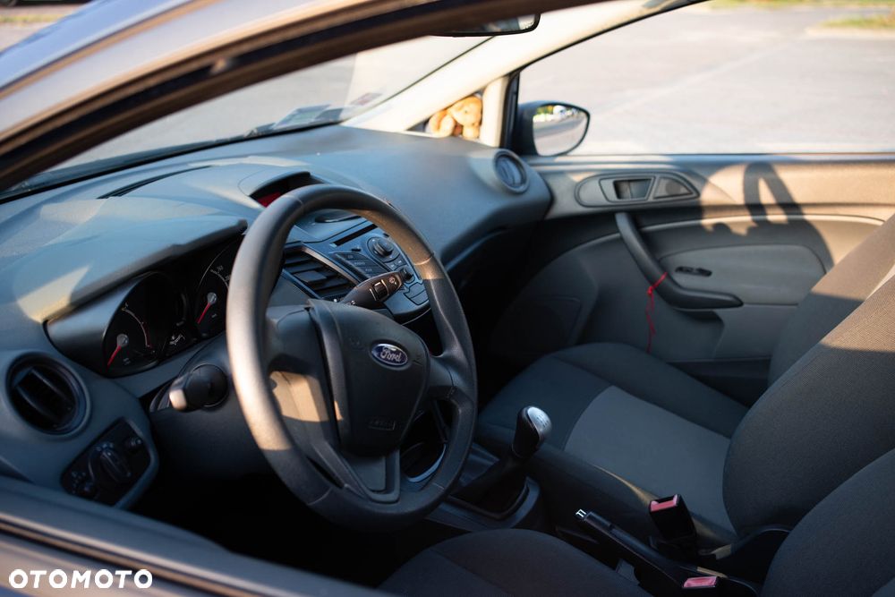 Ford Fiesta 1.4 TDCi Ambiente - 10