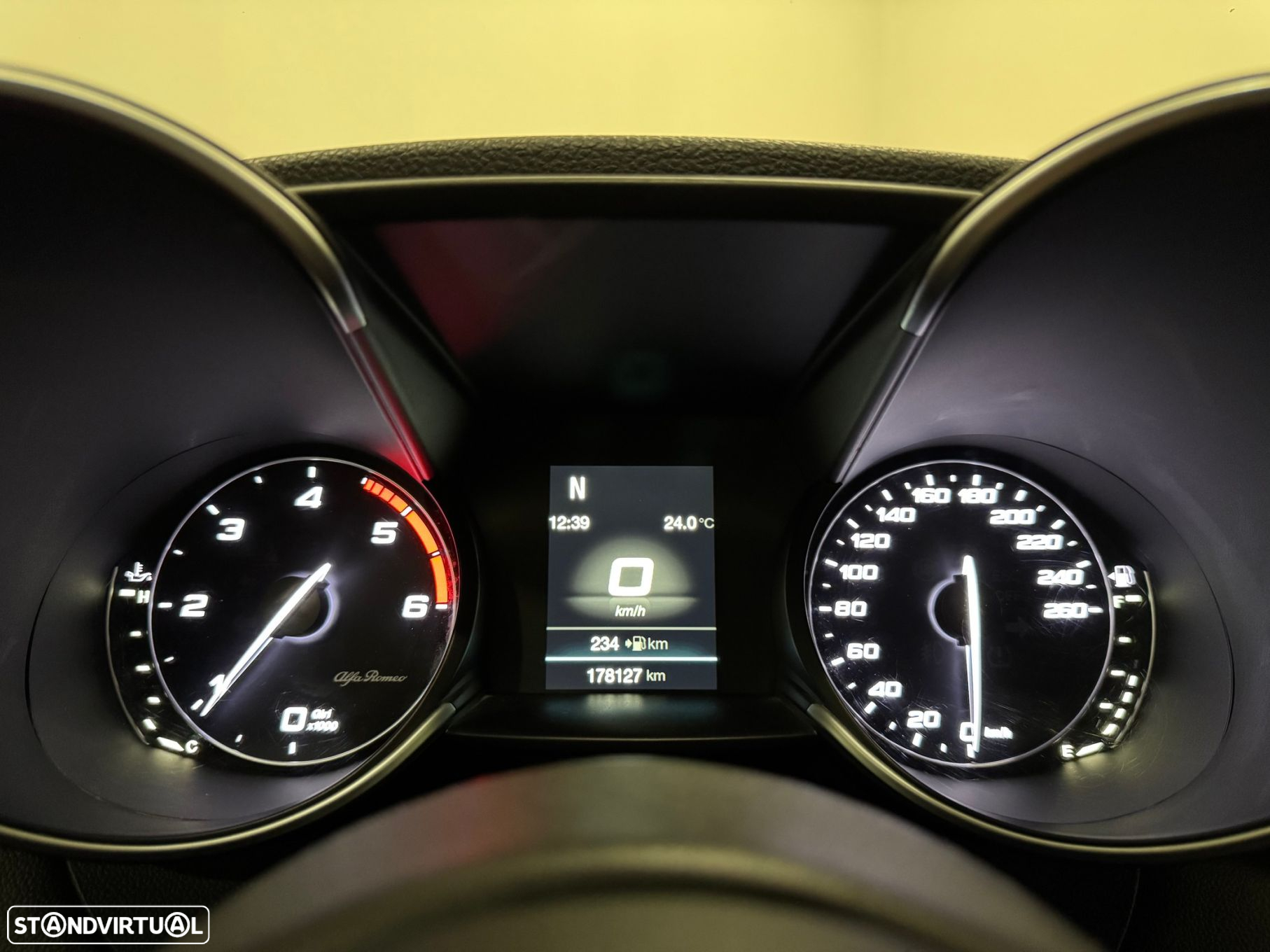 Alfa Romeo Giulia 2.2 D Super - 42