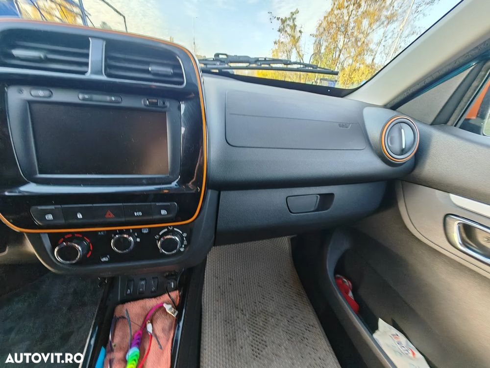 Dacia Spring Expression - 16