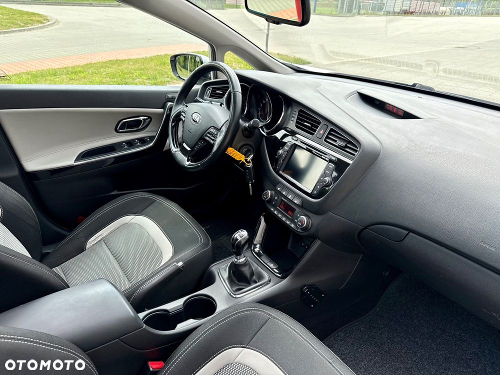 Kia Ceed 1.6 CRDi Business Line - 19