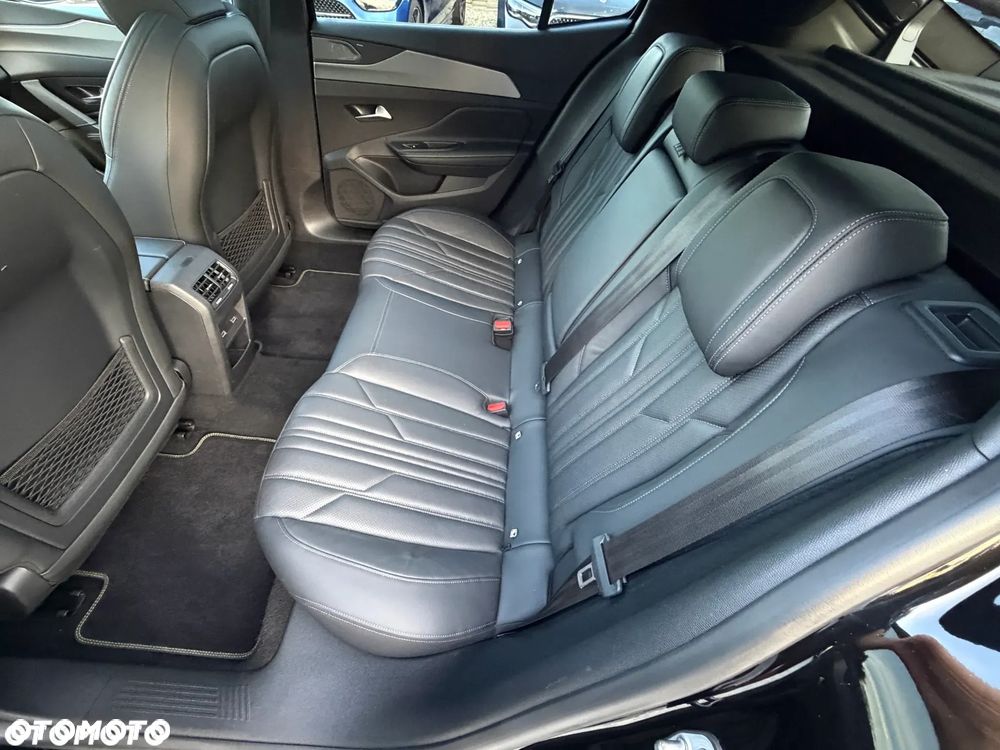 Peugeot 408 225 e-DSC7 GT - 30