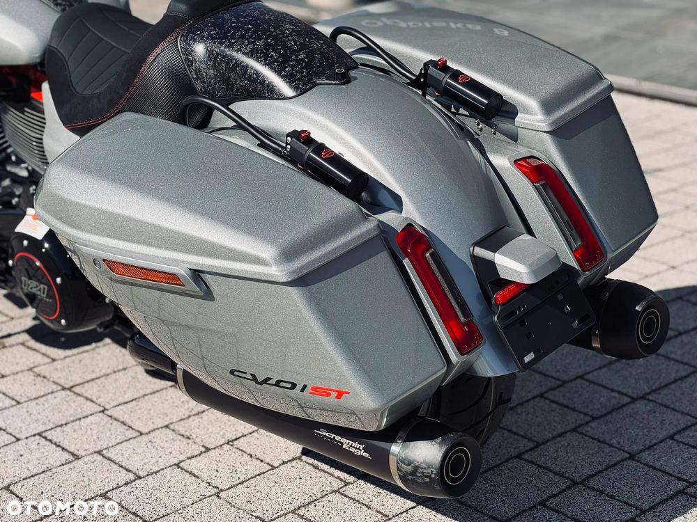 Harley-Davidson Touring Road Glide - 33