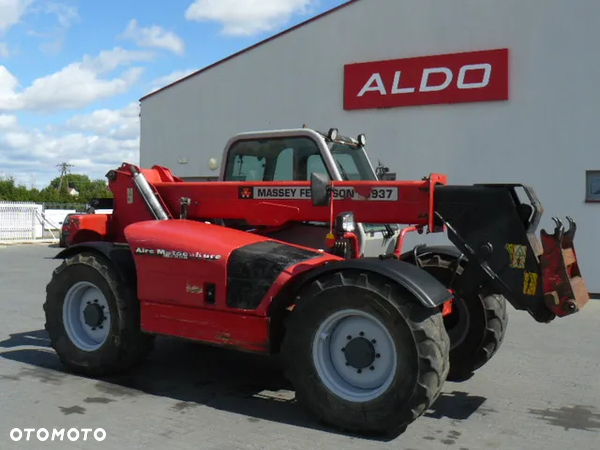 Massey Ferguson Massey Ferguso 8937 ( Bobcat )