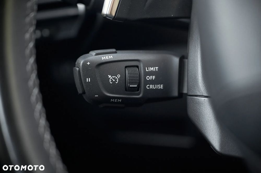 DS Automobiles DS 7 Crossback - 30