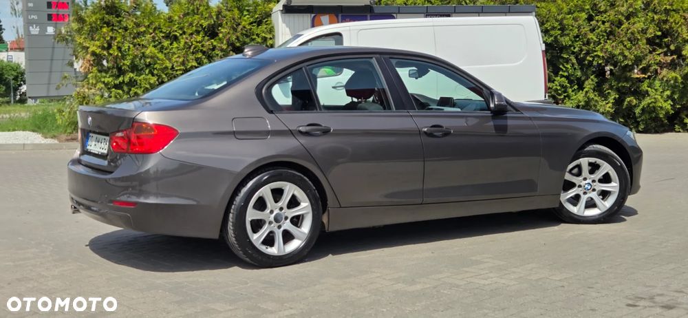 BMW Seria 3 316d EU6 - 18