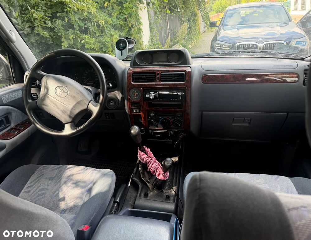 Toyota Land Cruiser - 3