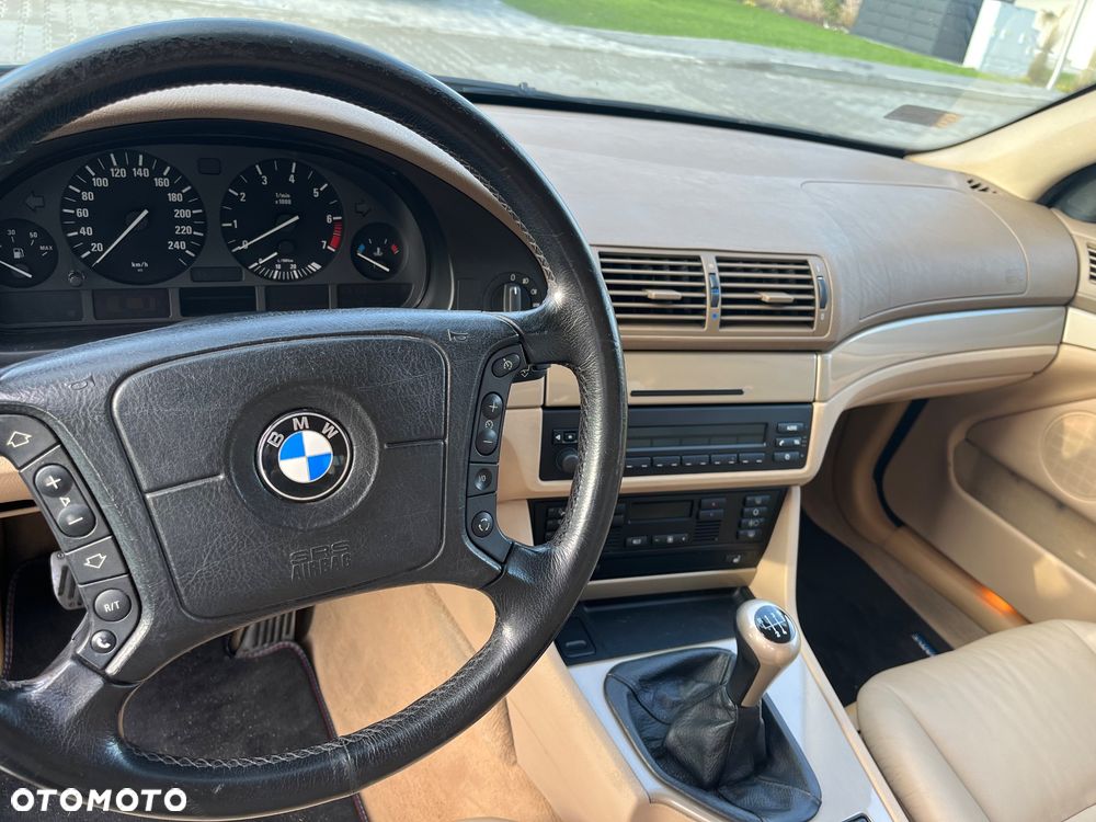 BMW Seria 5 528i - 9