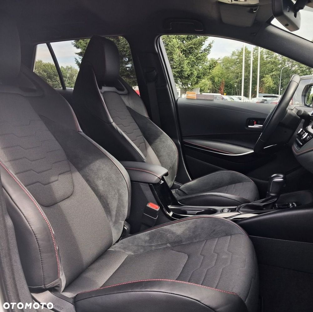 Toyota Corolla 1.8 Hybrid GPF Executive - 32