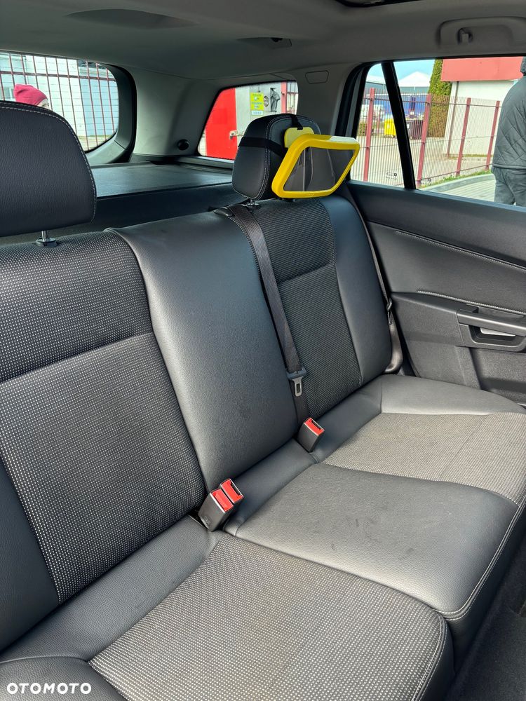 Opel Astra 1.9 CDTI Edition - 28