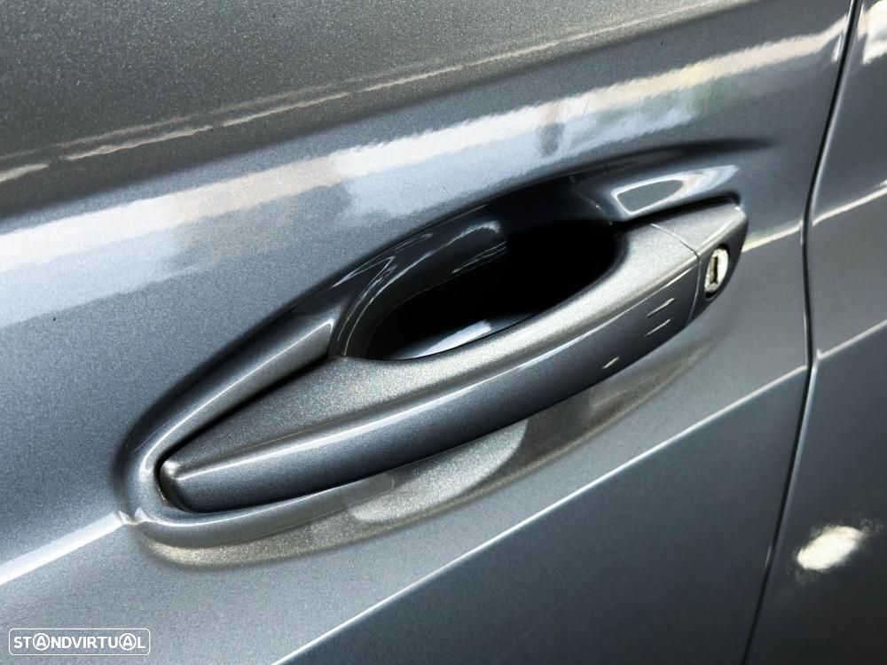 Peugeot e-208 50 kWh GT Pack - 18