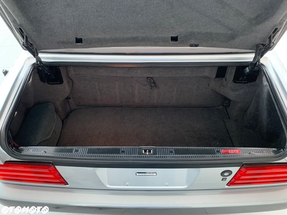 Mercedes-Benz SL - 21