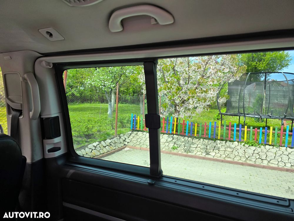 Volkswagen Multivan - 15