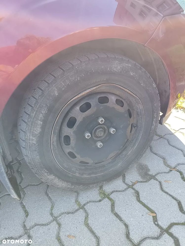Ford Fiesta 1.4 Ghia - 32