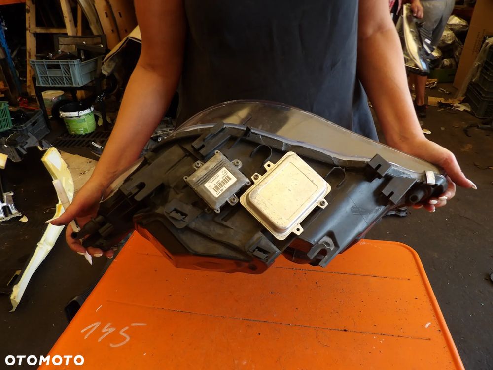 BMW - E60 - LIFT - XENON - SKRĘTNA - PRAWA LAMPA PRZEDNIA - EUROPA - 7044672 - 7