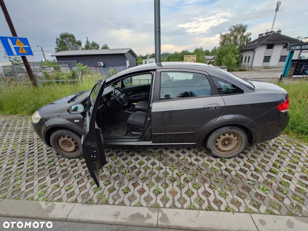 Fiat Linea 1.4 Dynamic Euro5 - 13