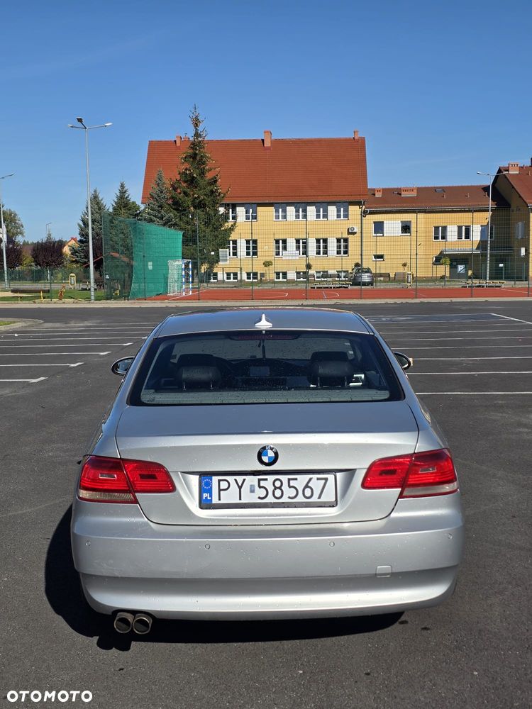 BMW Seria 3 325i - 10