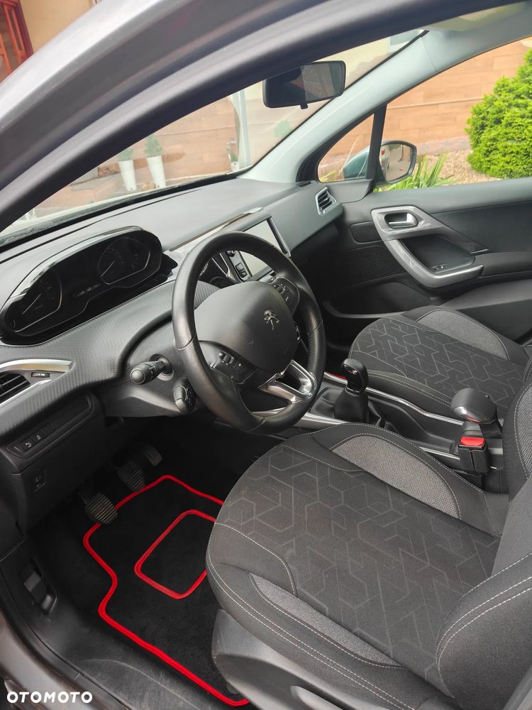 Peugeot 2008 1.2 VTi/Pure Tech Active - 6