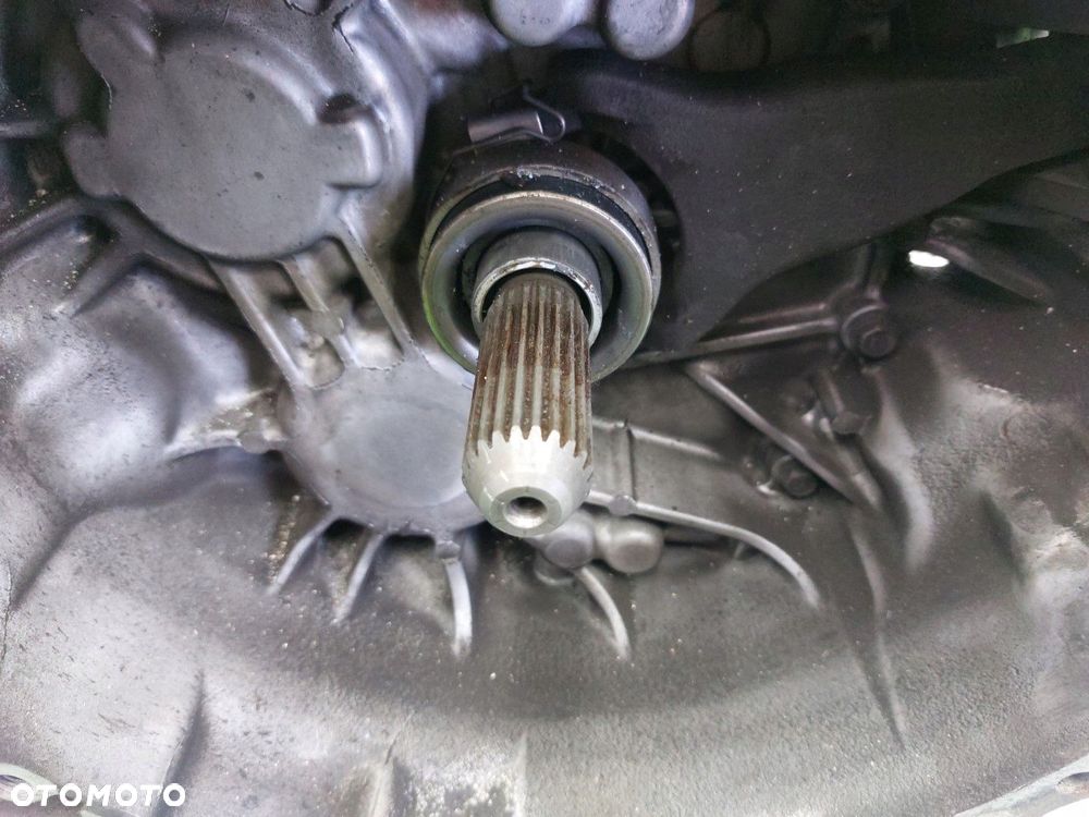 Skrzynia biegów Manualna 6B Toyota Avensis  II T25 2003-2006 2.0 D4D MTM - 6