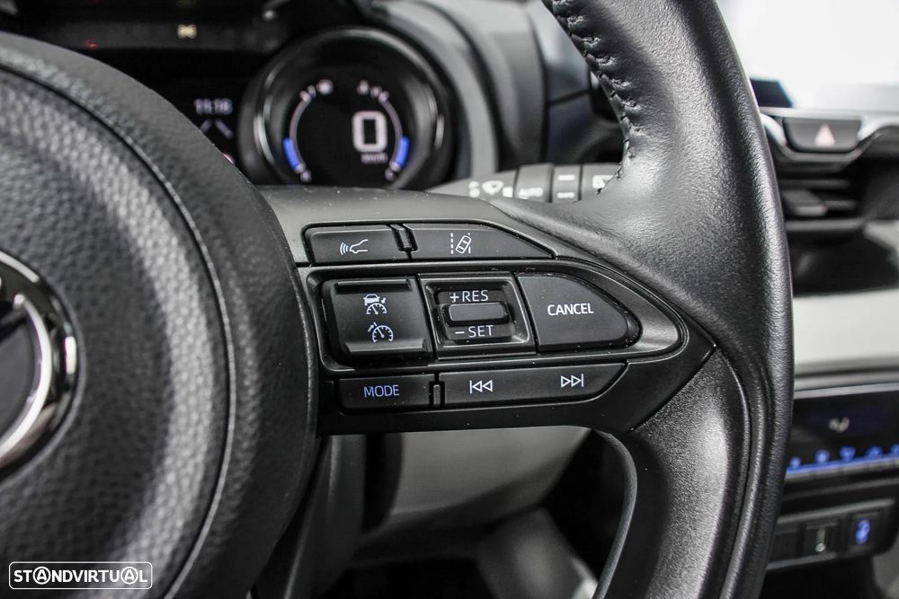 Toyota Yaris 1.5 HDF Luxury - 39