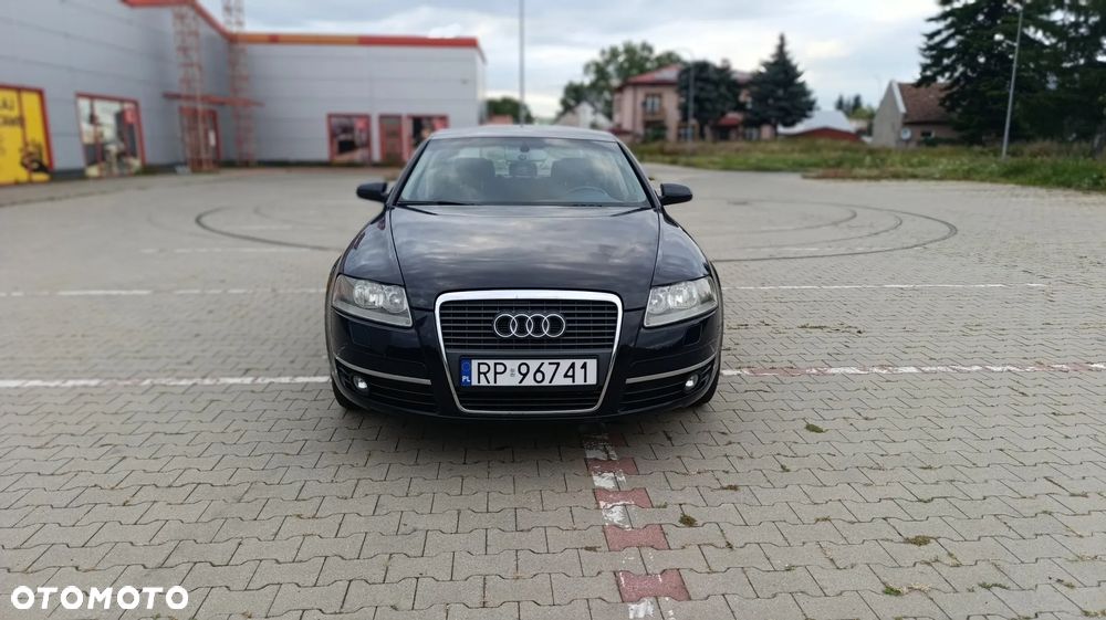 Audi A6 Limousine 2.4 - 2