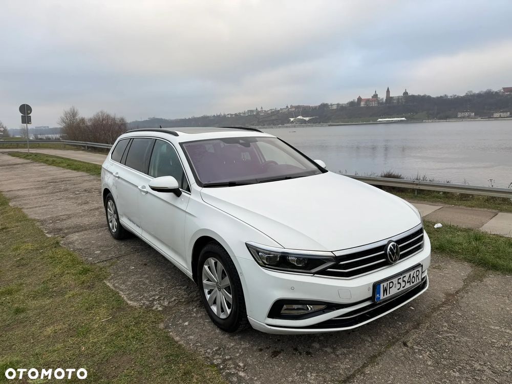 Volkswagen Passat 2.0 TDI SCR DSG Business - 2