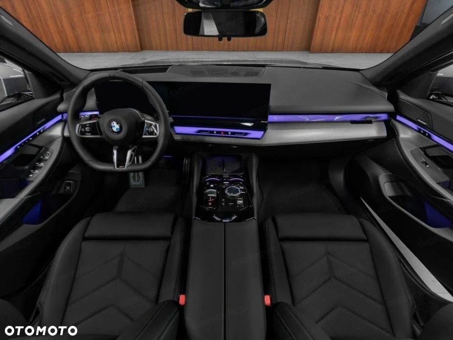 BMW Seria 5 520d xDrive mHEV M Sport - 12