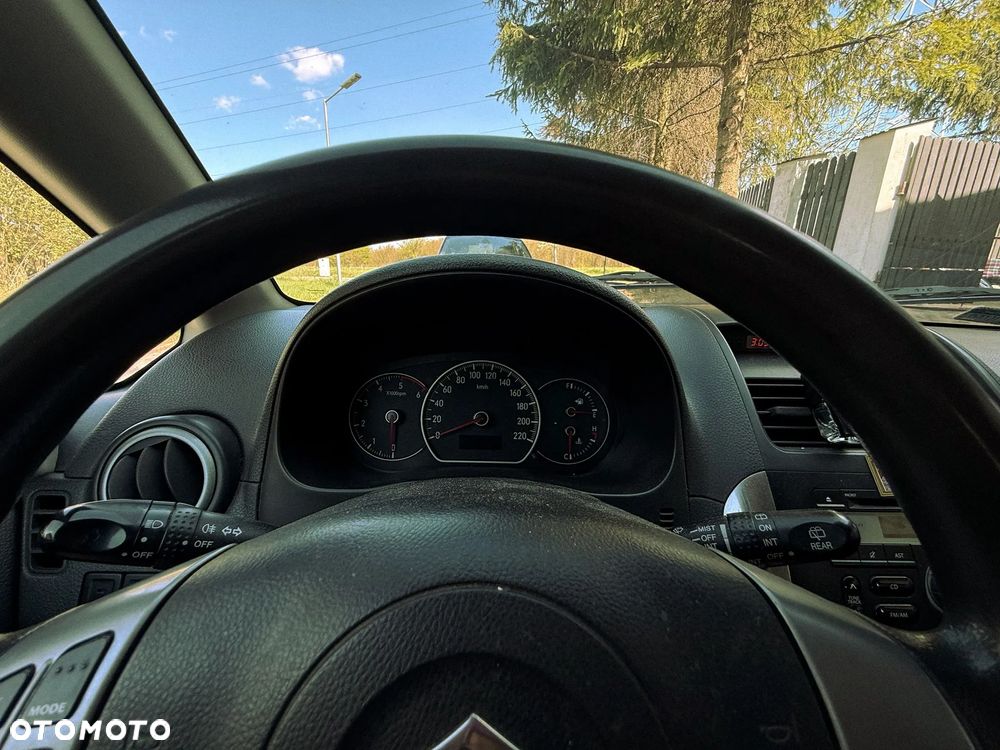 Suzuki SX4 - 16