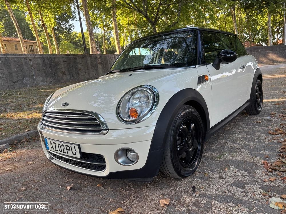 MINI 3 Portas Cooper D - 3