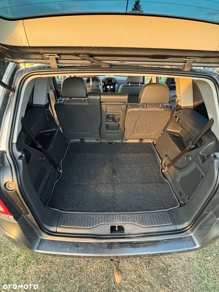 Opel Zafira - 9