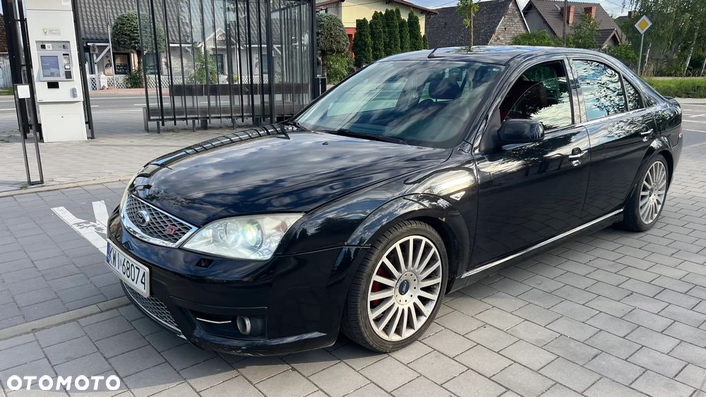 Ford Mondeo 3.0 V6 ST 220 - 1