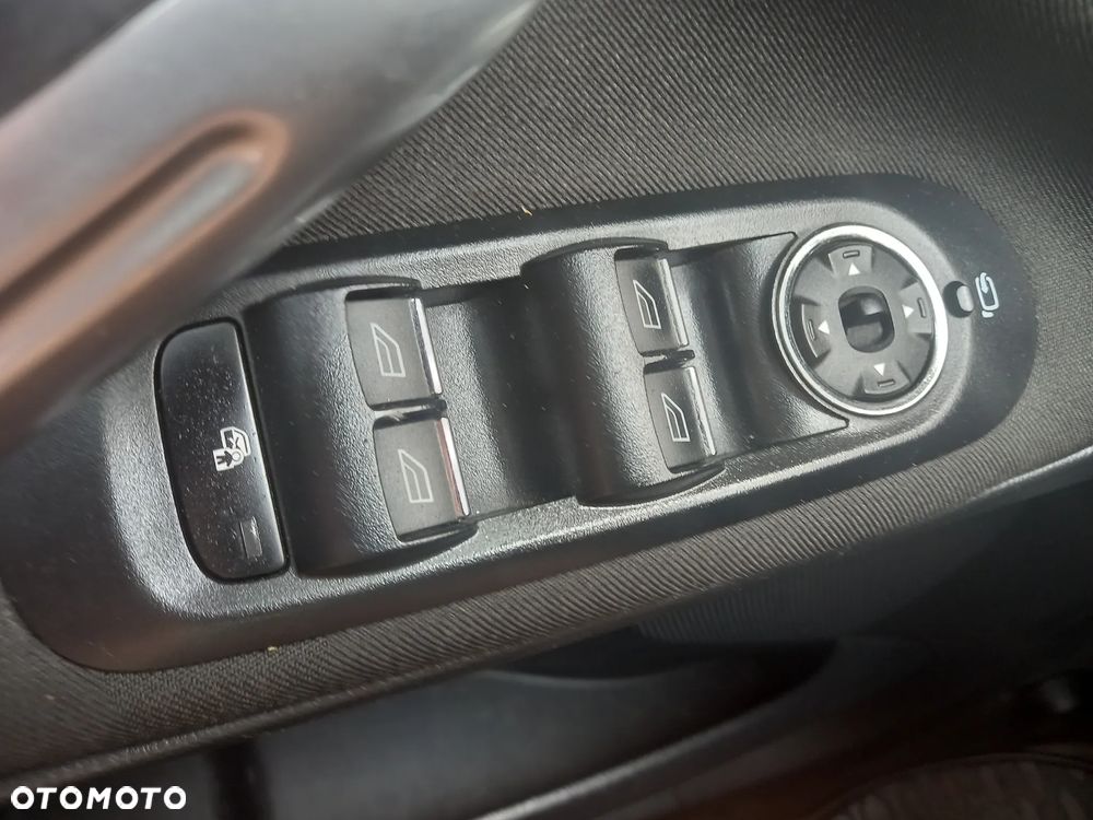 Ford S-Max 2.0 TDCi DPF Business Edition - 12