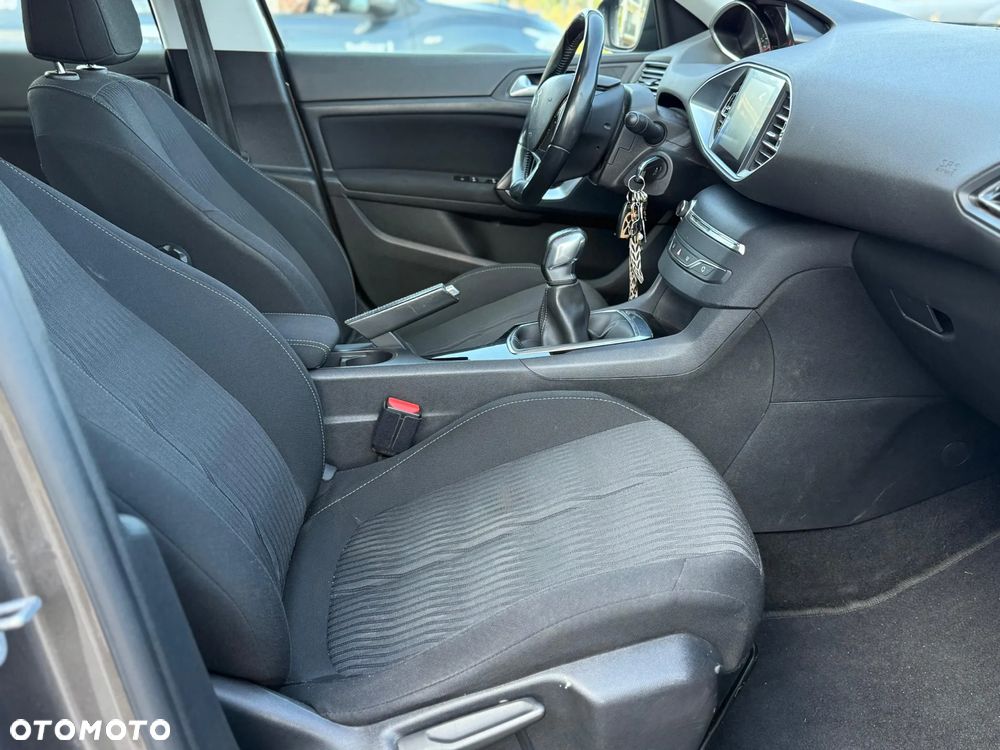 Peugeot 308 - 12