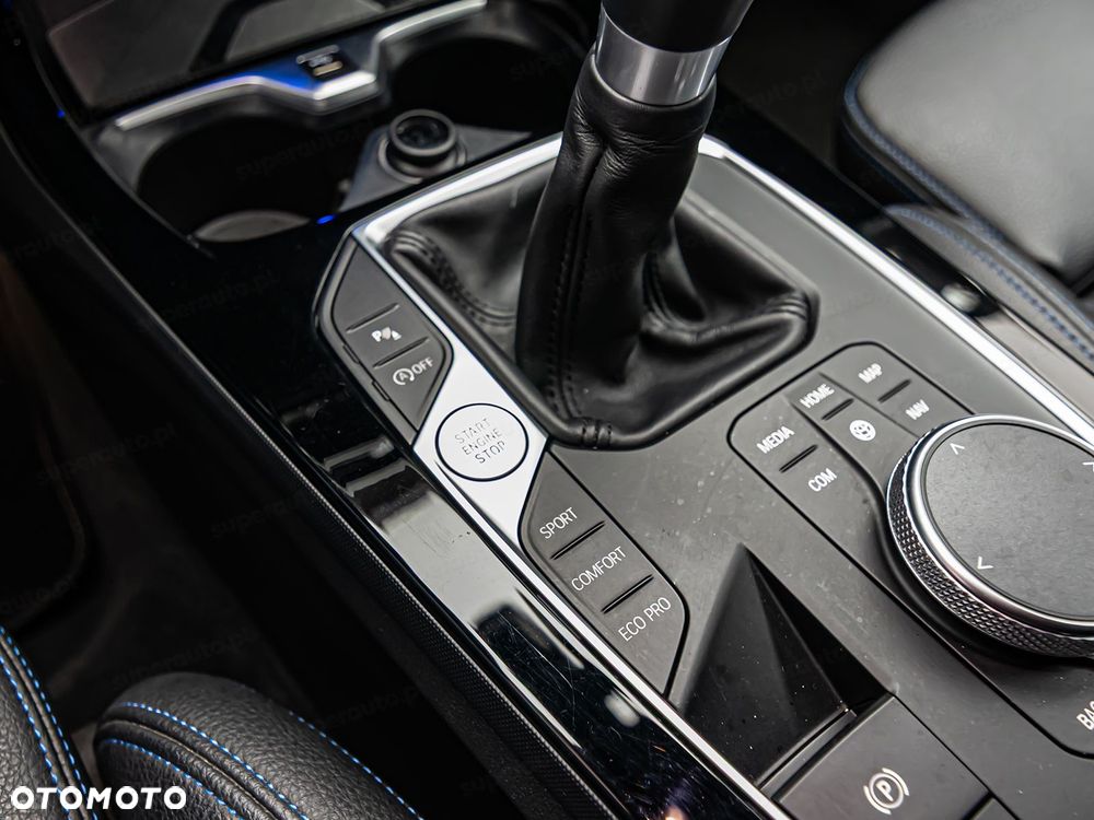 BMW Seria 1 118i - 26