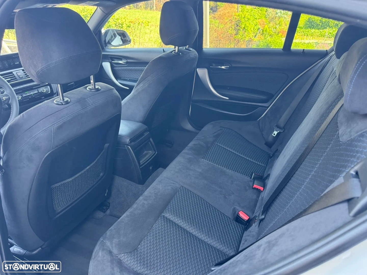 BMW 118 d Pack Desportivo M - 24