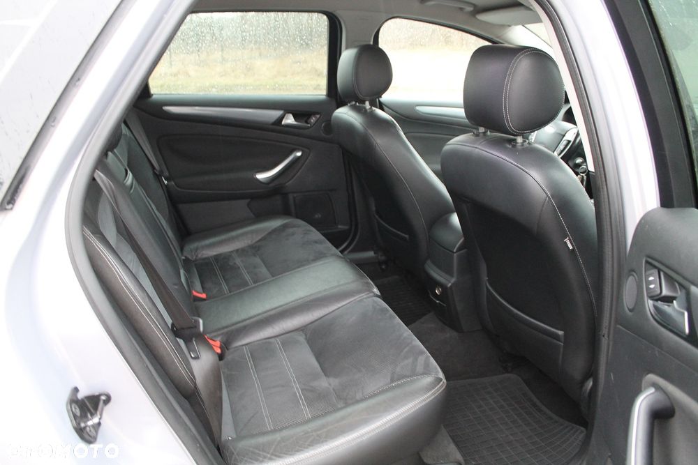 Ford Mondeo SW 2.0 TDCi Titanium - 17