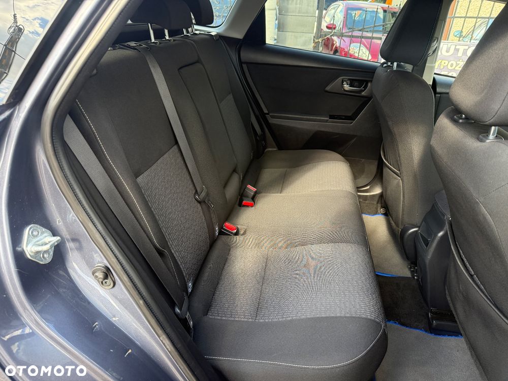 Toyota Auris - 17