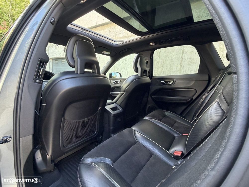 Volvo XC 60 2.0 T8 PHEV R-Design AWD - 13
