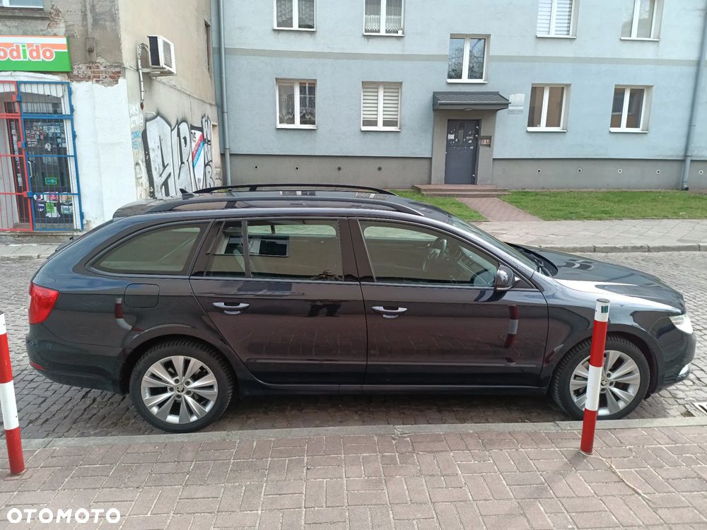Skoda Superb 2.0 TDI 4x4 Comfort DSG - 23