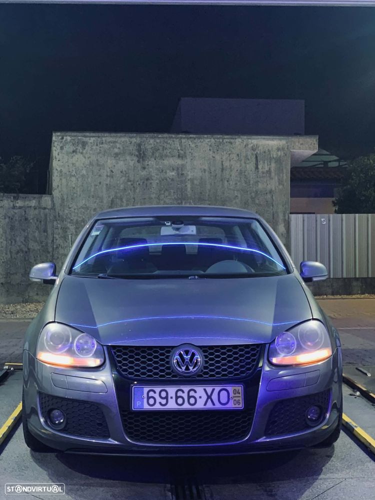 VW Golf 2.0 FSi Sport - 4
