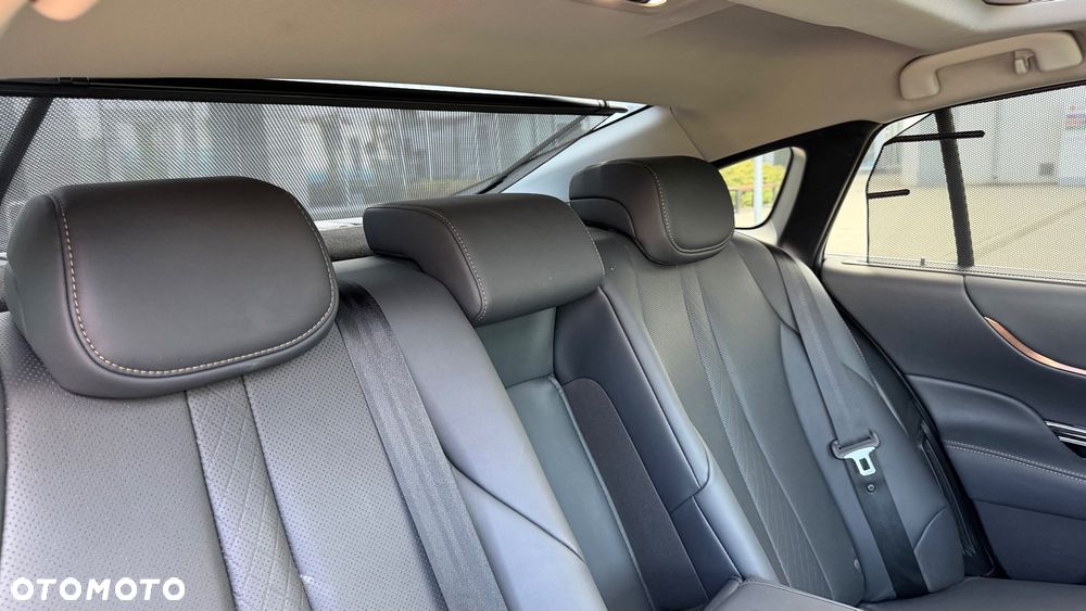 Toyota Mirai Luxury - 18