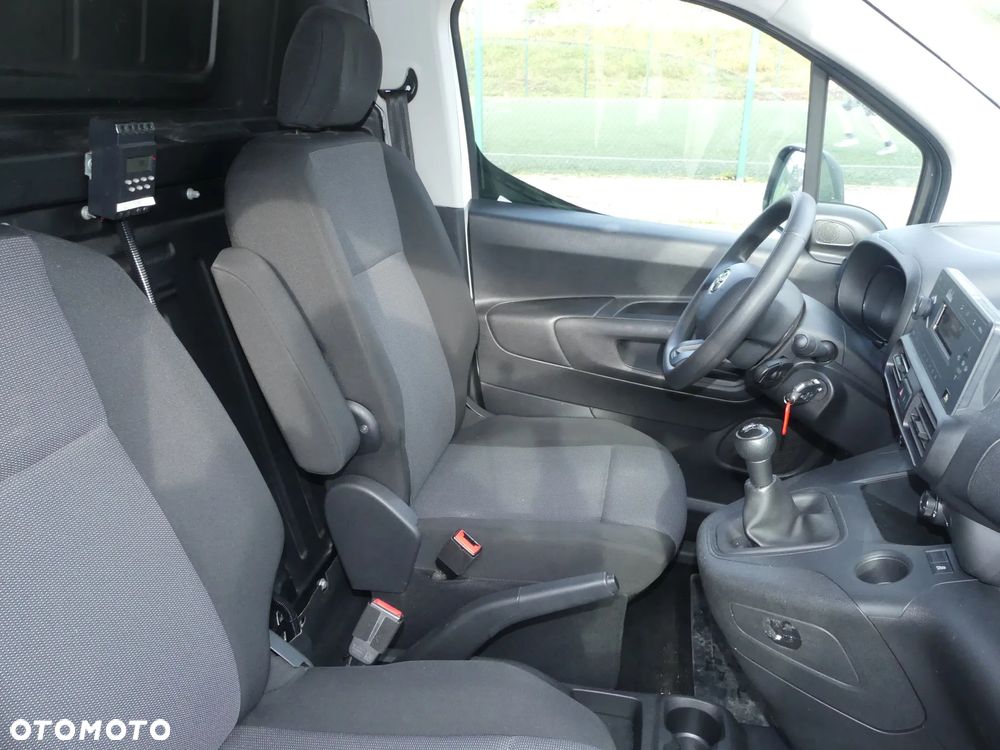 Toyota ProAce - 23