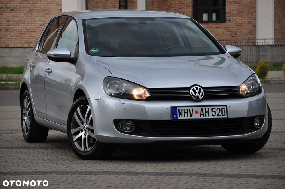 Volkswagen Golf - 8