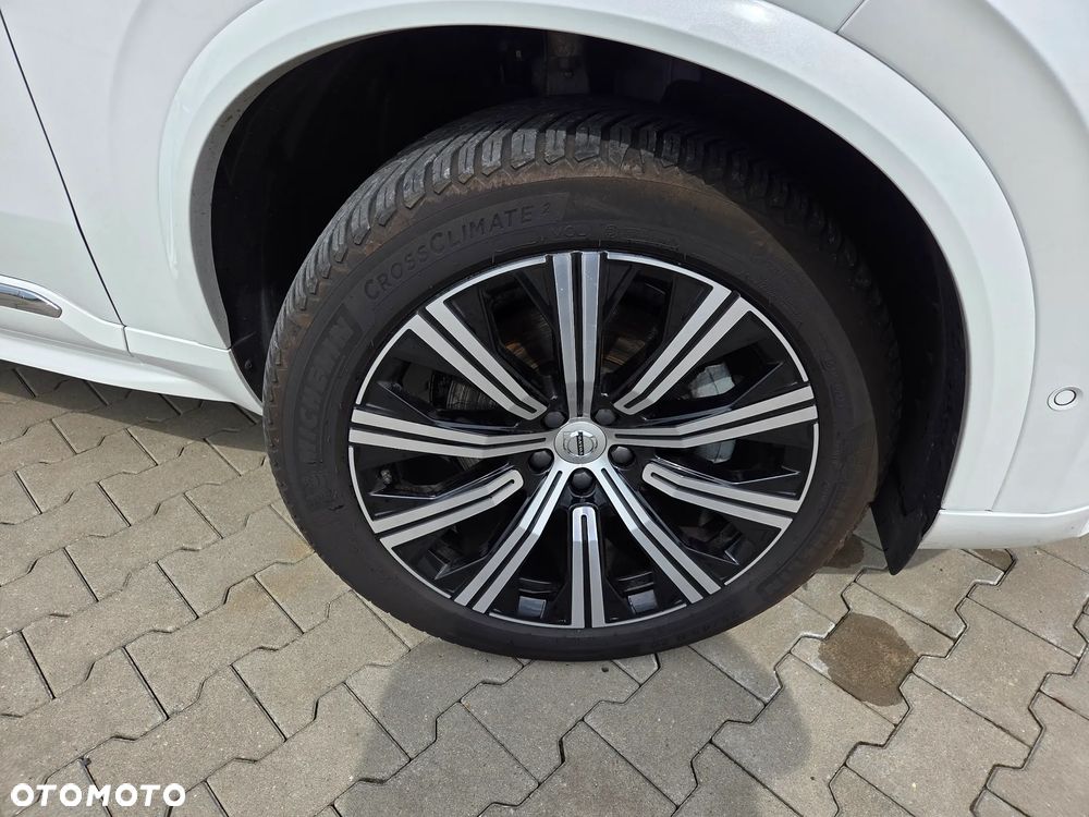Volvo XC 90 B5 D AWD Plus Bright - 4
