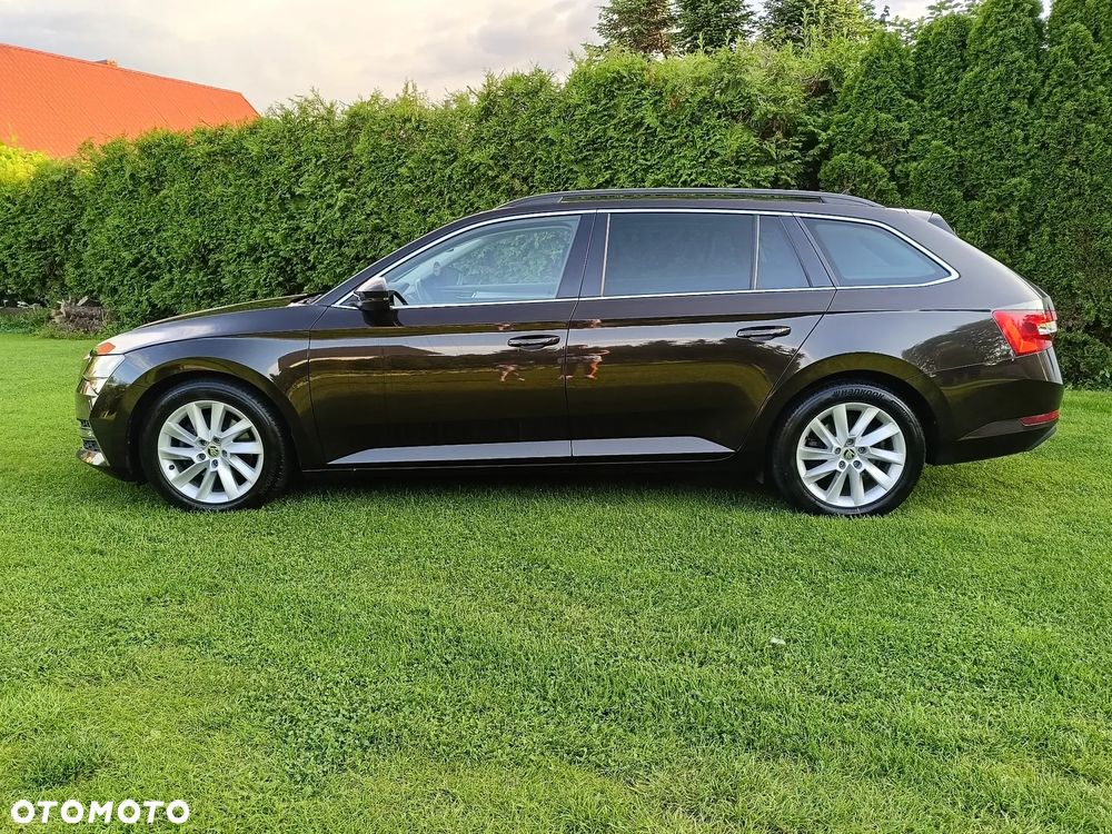 Skoda Superb 1.4 TSI Plug-In Hybrid Sportline DSG - 2
