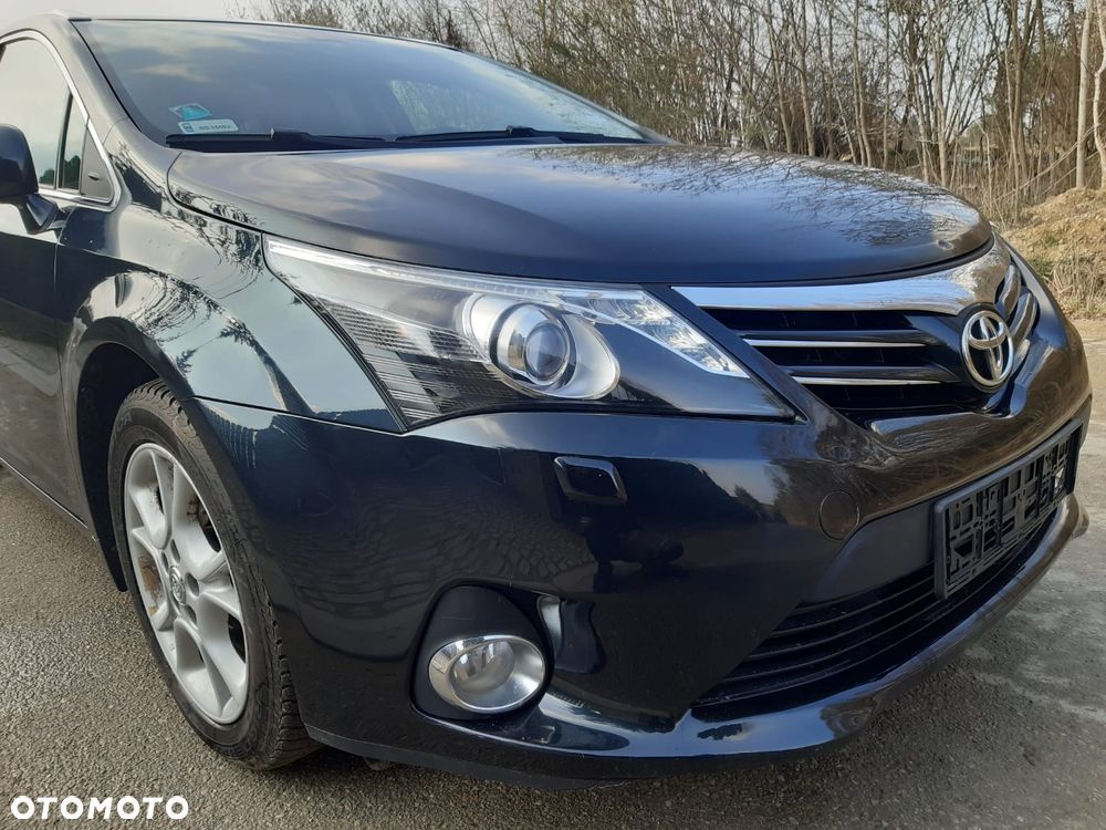 Toyota Avensis 1.8 Premium MS - 2