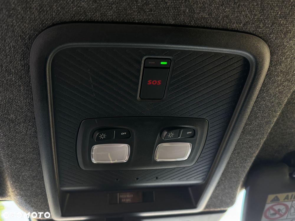 Dacia Duster 1.6 Full Hybrid 140 Extreme MMT - 32
