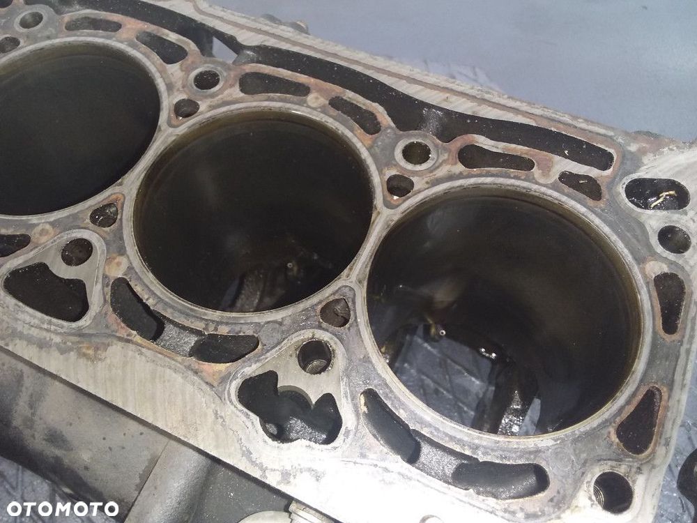 AUDI A4 B8 1.8 TFSI CDHB BLOK SILNIKA 06H103021L - 7