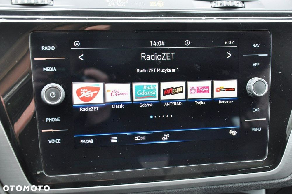 Volkswagen Touran - 16