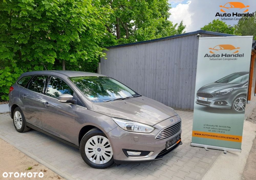 Ford Focus 1.5 EcoBoost STart-Stopp-System TITANIUM - 2