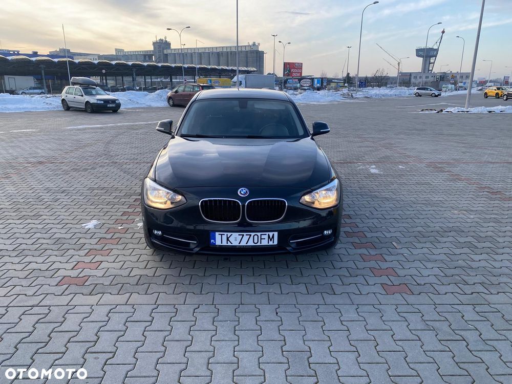 BMW Seria 1 118d Sport Line - 2